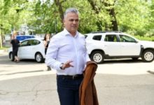 premierul-desemnat,-adrian-vestea,-a-anuntat-ca-depune,-astazi,-la-parlament-programul-de-guvernare-si-lista-de-ministri