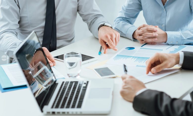 noile-reguli-europene-privind-munca-vor-aduce-mai-mult-control-si-digitalizare-pentru-companii