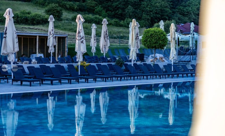 aqua-beach-praid-deschide-sambata-sezonul-estival,-cu-facilitati-noi-pentru-familii
