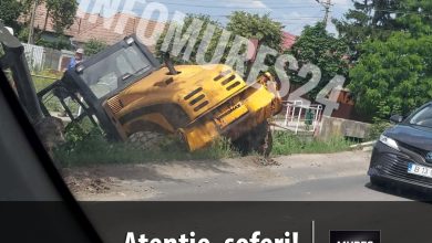 stire-de-ultima-ora:-trafic-ingreunat-in-localitatea-nicolesti-din-cauza-unui-utilaj-rasturnat!