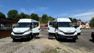 doua-microbuze-electrice-au-ajuns-in-comunele-saschiz-si-vanatori