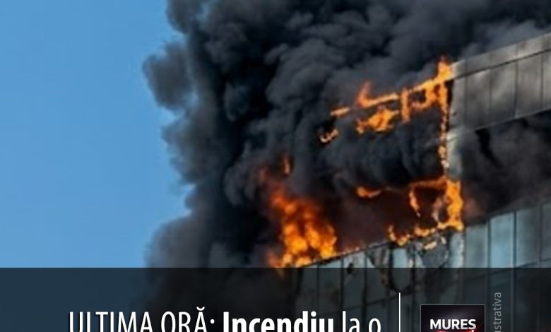 ultima-ora:-incendiu-la-o-cladire-de-birouri-din-corunca;-19-persoane-s-au-autoevacuat!