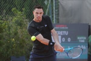 tenismanul-cezar-cretu,-in-„sferturi”-la-intaro-open