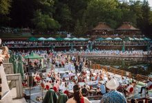filarmonica-de-stat-targu-mures-a-deschis-sezonul-estival-la-sovata-cu-un-concert-in-aer-liber-la-lacul-ursu