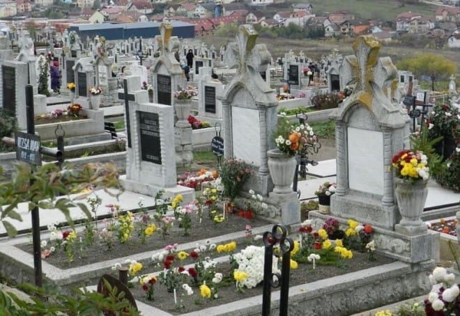 decizie-in-consiliul-local:-doua-terenuri-ale-cimitirelor-din-targu-mures-intra-oficial-in-domeniul-public