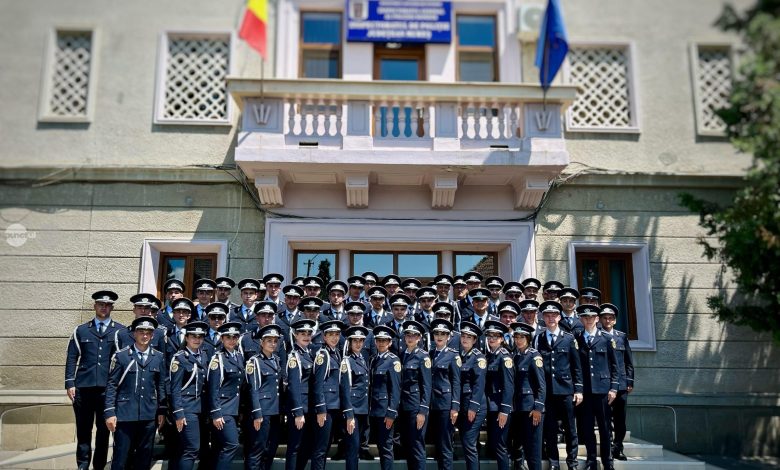 o-noua-generatie-de-agenti-de-politie-incepe-activitatea-la-ipj-mures