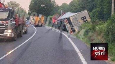trafic-ingreunat-pe-dn15:-camion-rasturnat-la-iesirea-din-rastolita-spre-reghin!