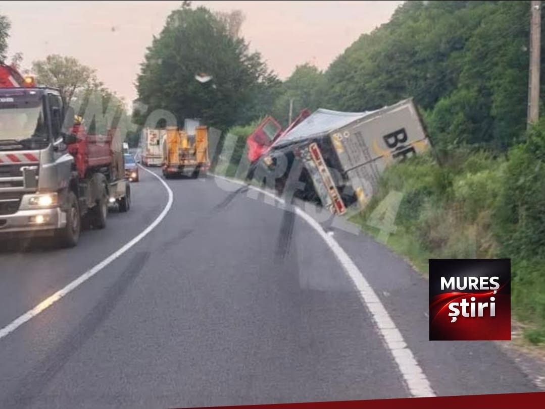 trafic-ingreunat-pe-dn15:-camion-rasturnat-la-iesirea-din-rastolita-spre-reghin!
