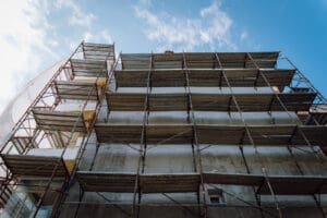 angajatorii-care-nu-respecta-masurile-de-protectie-a-salariatilor-in-zilele-cu-temperaturi-extreme-vor-fi-sanctionati