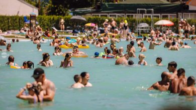 aproape-10.000-de-persoane-au-mers-la-complexul-weekend-din-targu-mures-in-zilele-caniculare