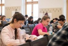bacalaureatul-continua-astazi-cu-proba-scrisa-obligatorie-a-profilului-–-matematica-sau-istorie-–-reprogramata-din-cauza-caldurii