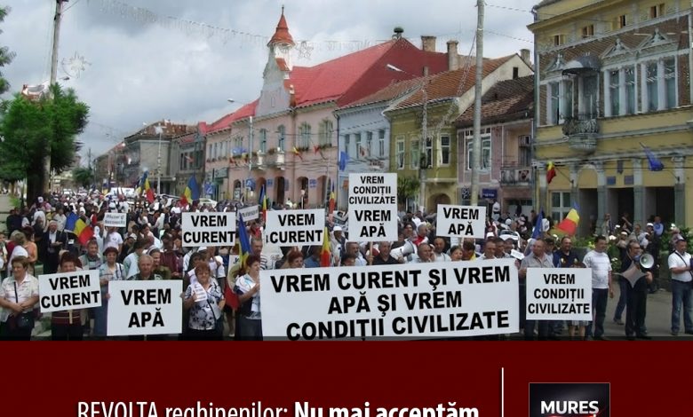revolta-reghinenilor:-petitie-colectiva-impotriva-electrica:-„nu-mai-acceptam-servicii-de-proasta-calitate-la-preturi-uriase!”