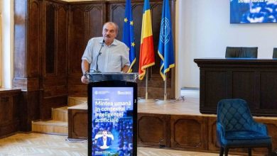 mircea-miclea,-la-agora-umfst.-provocarea-reala-a-ai:-cum-ne-pregatim-mintea-pentru-era-inteligentei-artificiale