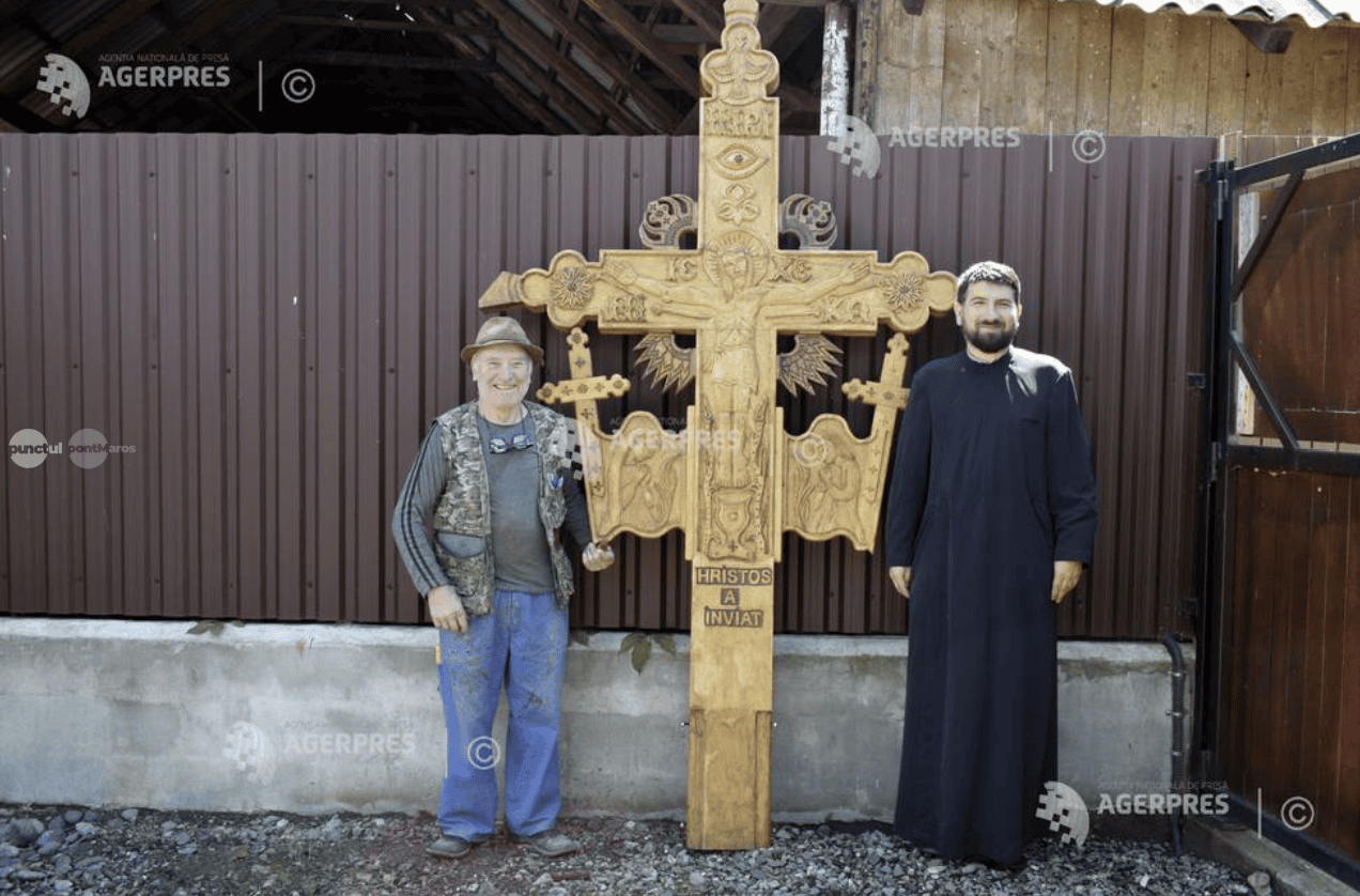 tezaurul-uman-viu,-petrut-chirtes,-singurul-din-transilvania-care-mai-sculpteaza-troite