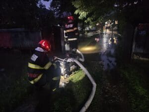 61-de-localitati-din-20-de-judete,-afectate-de-vremea-rea