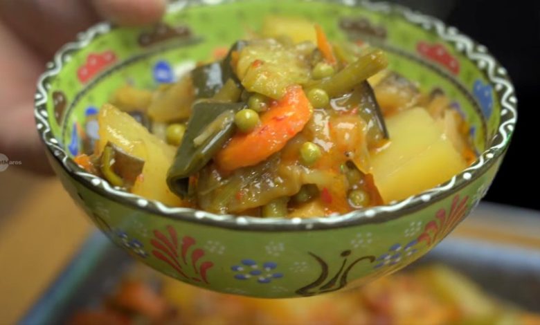 ghiveci-calugaresc-la-cuptor,-reteta-de-post-cu-legume-de-sezon
