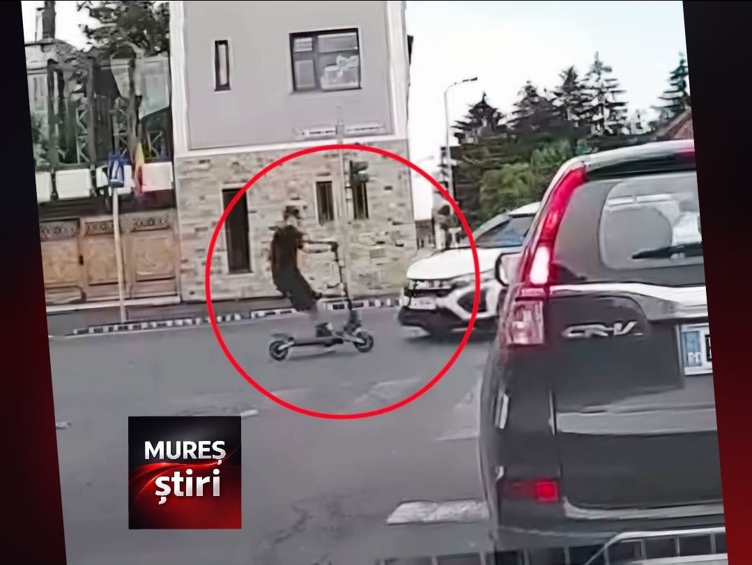 atentie!-accident-grav:-tanar-pe-trotineta,-ajuns-in-spital-dupa-ce-un-sofer-nu-i-a-acordat-prioritate,-in-brasov!