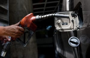 pretul-carburantilor-in-romania-ar-trebui-sa-scada,-in-perioada-urmatoare