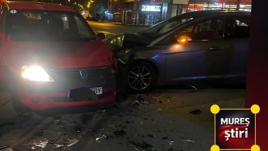 ultima-ora:-impact-violent-in-targu-mures!-doua-autoturisme-s-au-ciocnit-in-intersectia-de-la-fortuna