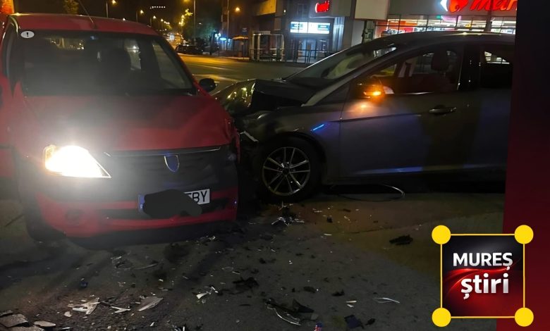 ultima-ora:-impact-violent-in-targu-mures!-doua-autoturisme-s-au-ciocnit-in-intersectia-de-la-fortuna