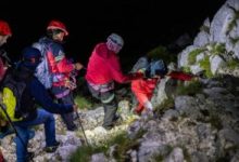 turisti-polonezi-surprinsi-de-noapte-pe-munte,-salvati-de-salvamont-zarnesti