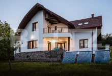vila-cu-buncar,-sauna-si-trei-terase-scoasa-la-vanzare-in-targu-mures-pentru-1,1-milioane-de-euro