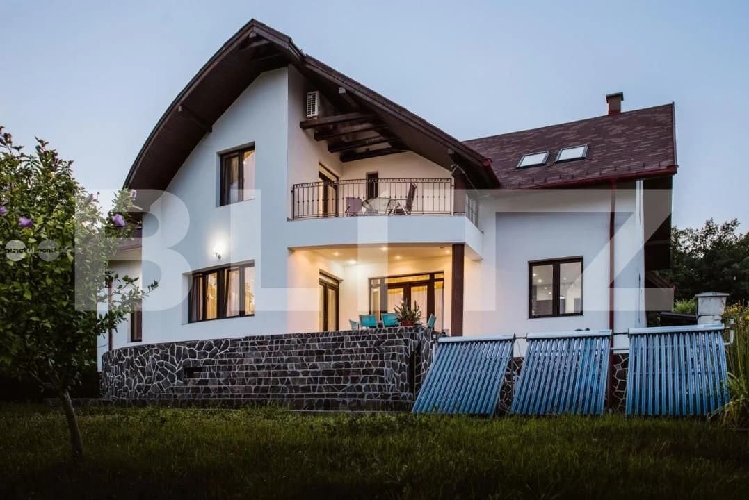 vila-cu-buncar,-sauna-si-trei-terase-scoasa-la-vanzare-in-targu-mures-pentru-1,1-milioane-de-euro
