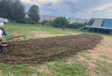 foto:-au-inceput-lucrarile-de-modernizare-la-baza-sportiva-”avantul”-din-reghin