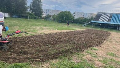 foto:-au-inceput-lucrarile-de-modernizare-la-baza-sportiva-”avantul”-din-reghin