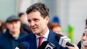 presedintele-nicusor-dan-va-avea-o-noua-runda-de-consultari-in-vederea-deblocarii-crizei-politice