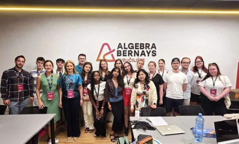 doi-studenti-umfst-targu-mures,-la-un-program-de-leadership-in-zagreb