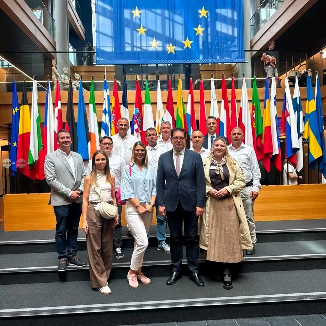 gusturile-transilvaniei,-promovate-la-strasbourg-de-echipa-petry