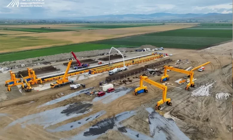danlin-xxl-mobilizeaza-180-de-muncitori-si-200-de-utilaje-pe-primul-lot-montan-al-autostrazii-unirii