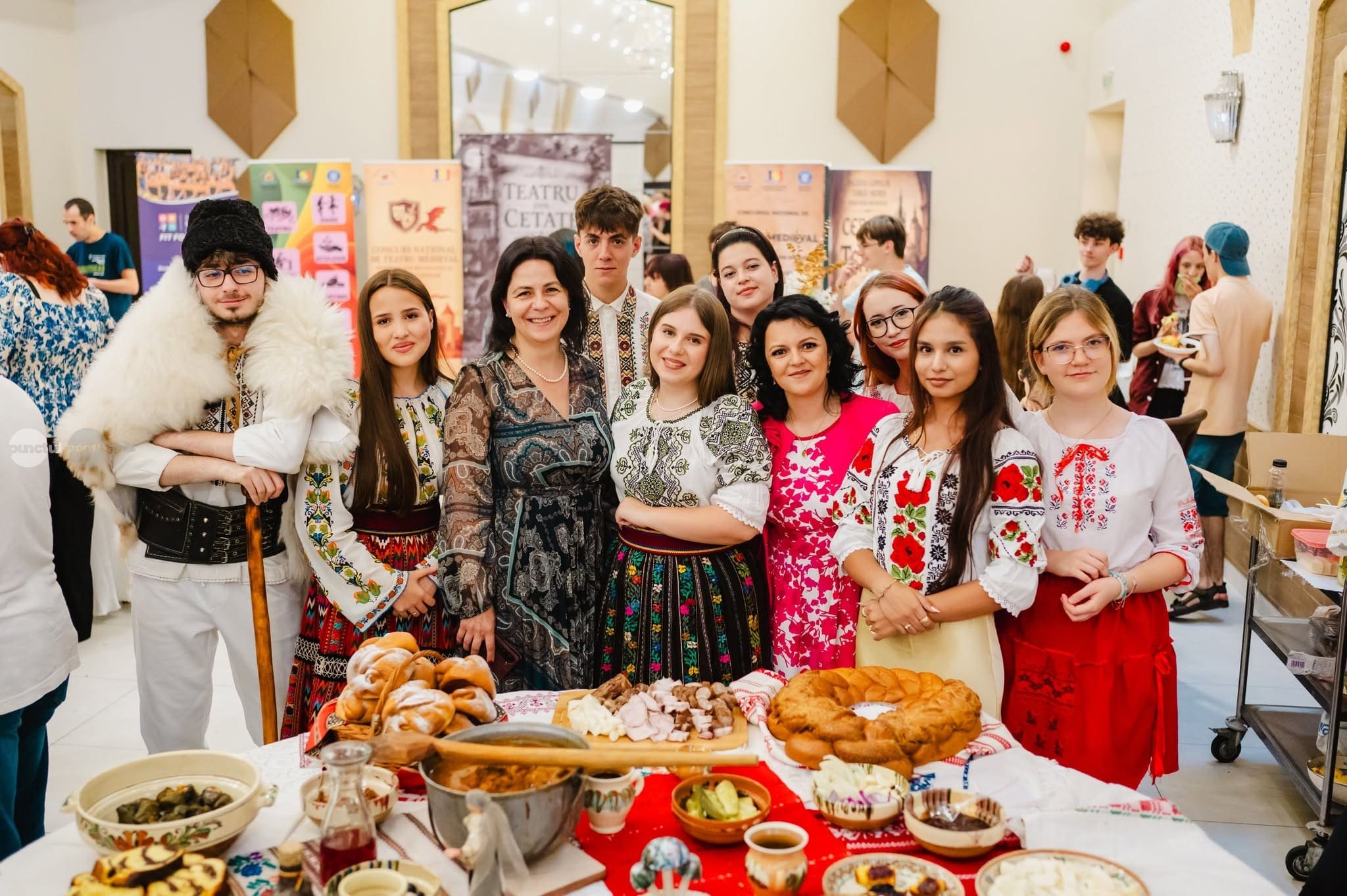 volumul-„teatru-din-cetate.-legende-sighisorene”,-lansat-la-sighisoara
