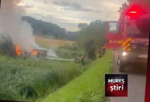 incendiu-in-localitatea-dedrad:-o-autoutilitara-a-luat-foc,-doua-persoane-au-suferit-arsuri