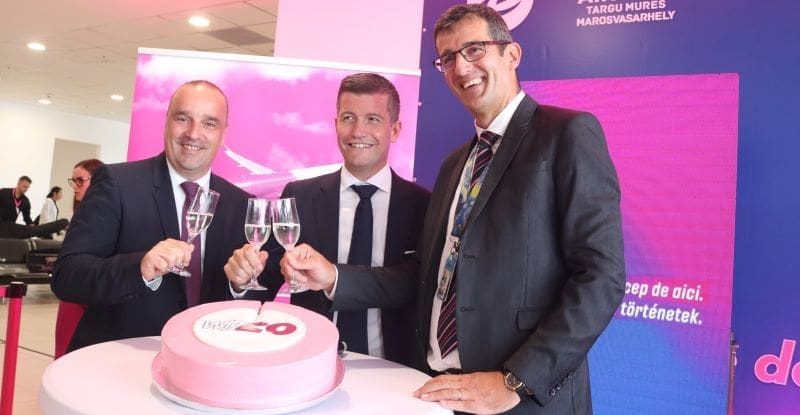 fotoreportaj:-wizz-air,-20-de-ani-de-zboruri-in-romania-aniversati-la-aeroportul-”transilvania”-targu-mures