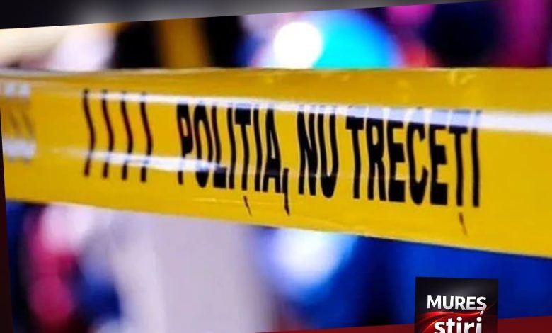 targu-mures:-doi-tineri-care-au-injunghiat-doi-barbati-in-plina-strada,-prinsi-de-politisti-intr-un-taxi!