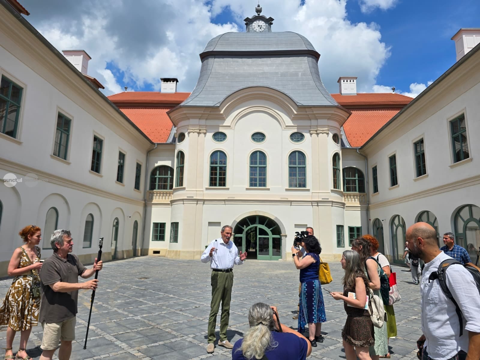 castelul-teleki-din-gornesti-s-a-redeschis
