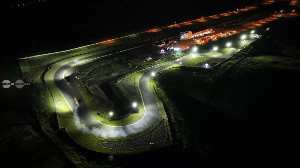 spectacol-nocturn-de-drift-la-transilvania-motor-ring.-aproximativ-80-de-piloti-din-sase-tari,-asteptati-in-mures