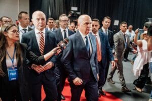 intalniri-ale-sindicalistilor-cu-partidele-politice-pe-tema-proiectului-noii-legi-de-salarizare-a-bugetarilor