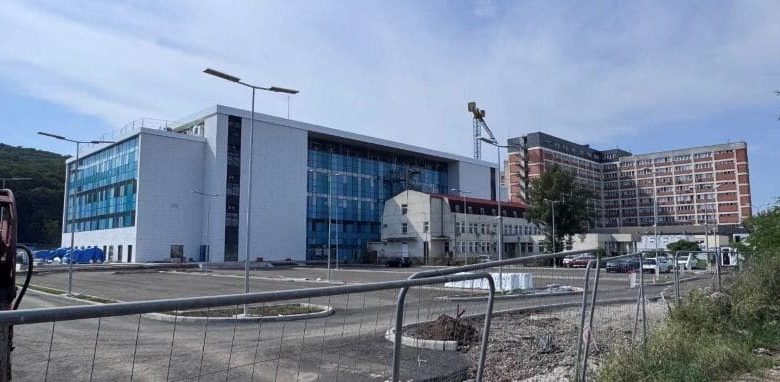 centrul-de-arsi-grav-din-targu-mures-prinde-contur.-lucrarile-avanseaza-si-in-weekend