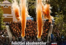 foto-video-|-felicitari-absolventilor-facultatii-de-economie-si-drept-–-2026-–-umfst-targu-mures!-succes-in-cariera!