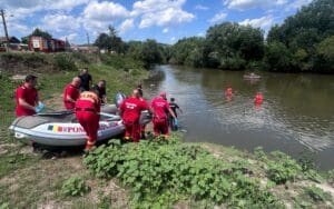trei-persoane-si-au-pierdut-viata,-marti,-in-raul-mures,-intre-care-si-doi-copii