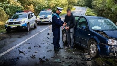 dezastru!-tanar-de-20-de-ani-din-reghin,-retinut-de-politisti-dupa-ce-a-provocat-un-accident-rutier-cu-o-masina-condusa-fara-permis-si-sub-influenta-alcoolului!