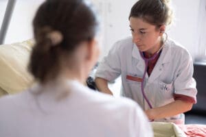 pacientii-nu-vad-cu-ochi-buni-legea-privind-kinetoterapia-facuta-online