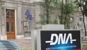 ana-maria-badea,-director-in-cadrul-oficiului-national-pentru-jocuri-de-noroc,-acuzata-de-luare-de-mita,-a-fost-retinuta-de-procurori
