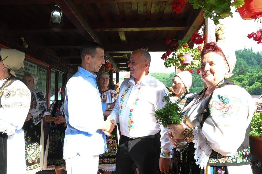 festivalul-vaii-gurghiului.-20-de-ani-de-traditie,-identitate-si-radacini!