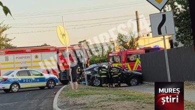 accident-rutier-in-reghin:-un-autoturism-a-iesit-de-pe-carosabil-si-a-lovit-un-gard!