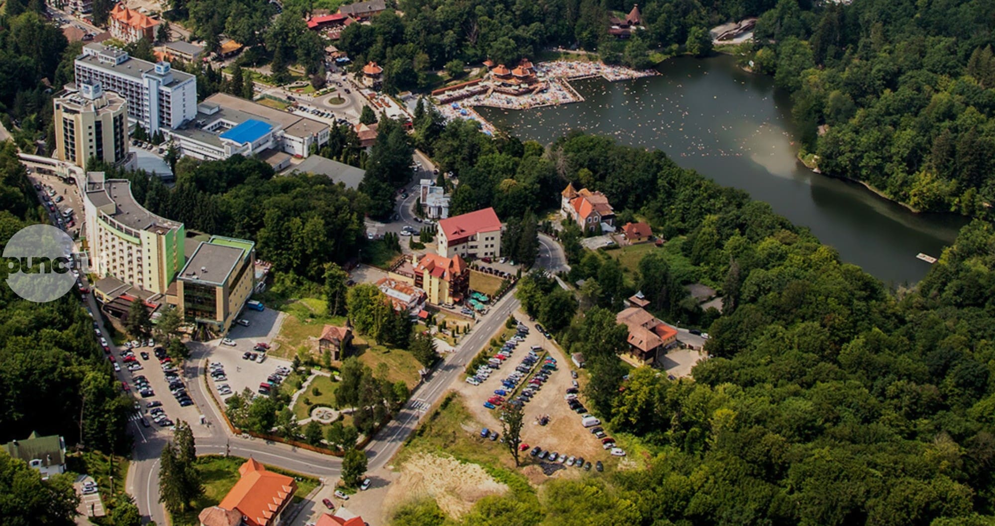 primaria-sovata-cumpara-lift,-scena-mobila-si-sistem-audio-video-pentru-noul-centru-cultural