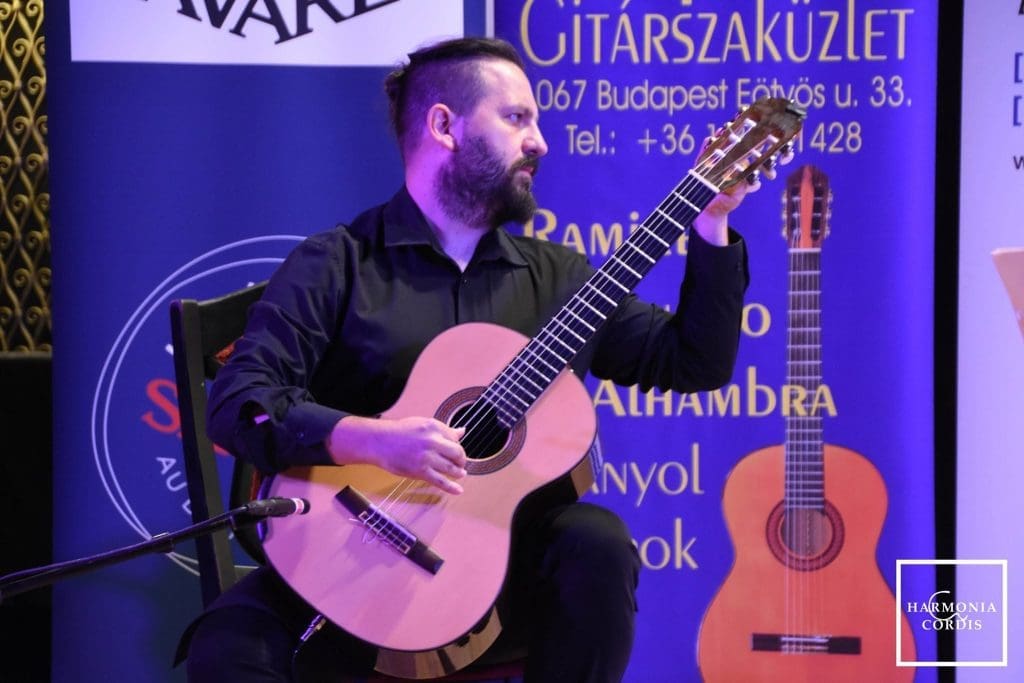 festivalul-international-de-chitara-„harmonia-cordis”,-la-editia-a-xxi-a